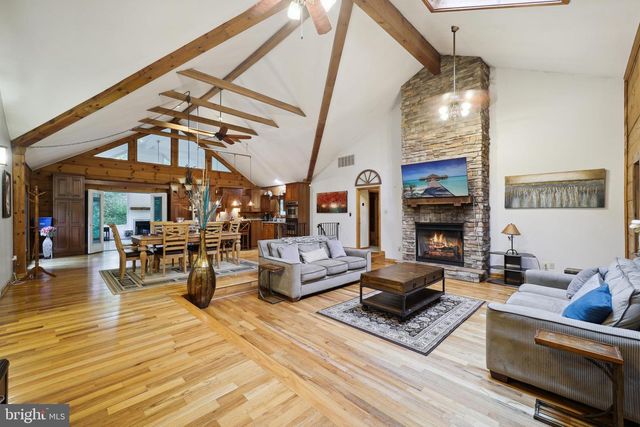 8535 ACOUSTIC LN, Port Tobacco, MD 20677