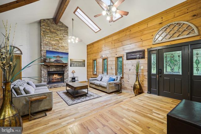 8535 ACOUSTIC LN, Port Tobacco, MD 20677