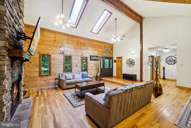 8535 ACOUSTIC LN, Port Tobacco, MD 20677