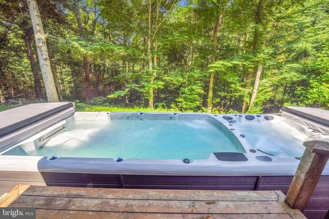 8535 ACOUSTIC LN, Port Tobacco, MD 20677