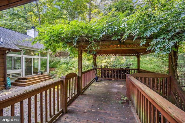 8535 ACOUSTIC LN, Port Tobacco, MD 20677