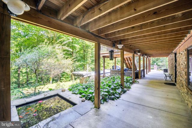 8535 ACOUSTIC LN, Port Tobacco, MD 20677