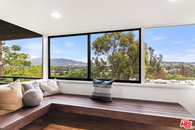 3147 Waverly Drive, Los Angeles, CA 90027