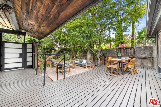 3147 Waverly Drive, Los Angeles, CA 90027