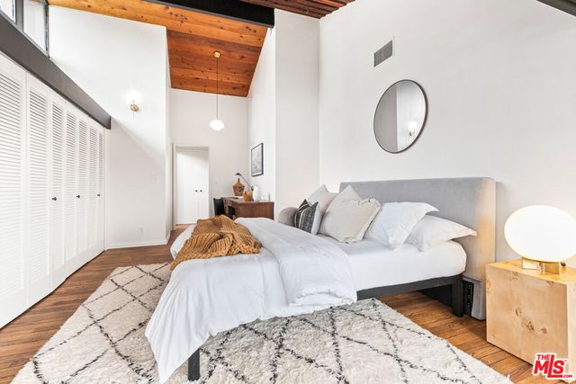 3147 Waverly Drive, Los Angeles, CA 90027