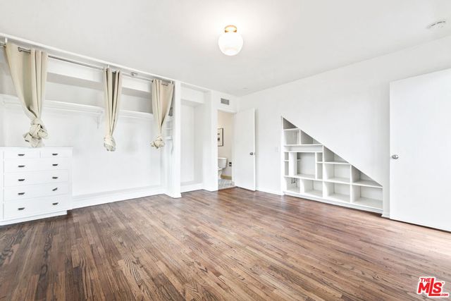 3147 Waverly Drive, Los Angeles, CA 90027