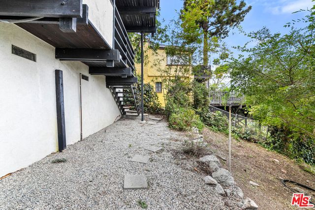 3147 Waverly Drive, Los Angeles, CA 90027