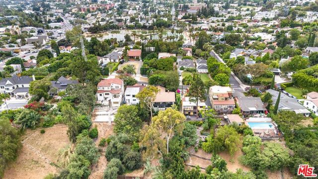3147 Waverly Drive, Los Angeles, CA 90027