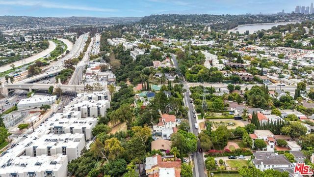 3147 Waverly Drive, Los Angeles, CA 90027