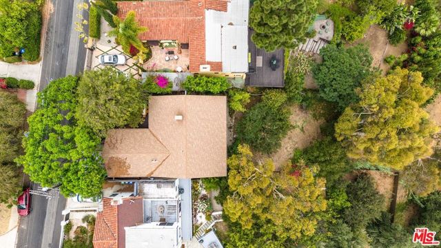 3147 Waverly Drive, Los Angeles, CA 90027