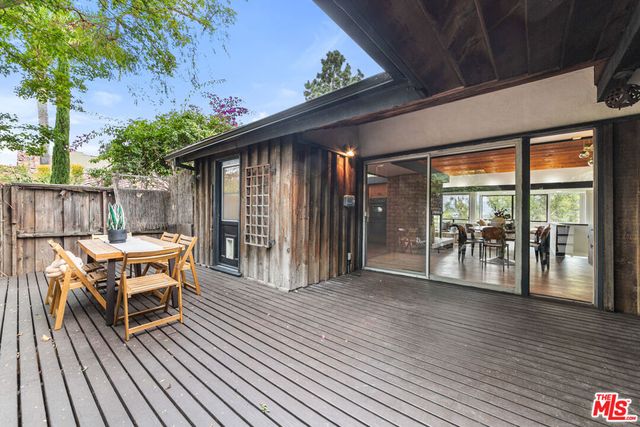 3147 Waverly Drive, Los Angeles, CA 90027