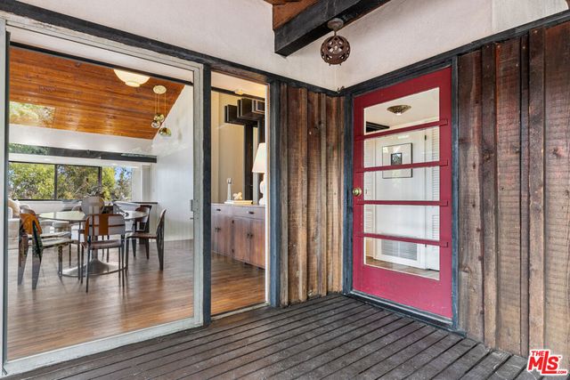 3147 Waverly Drive, Los Angeles, CA 90027