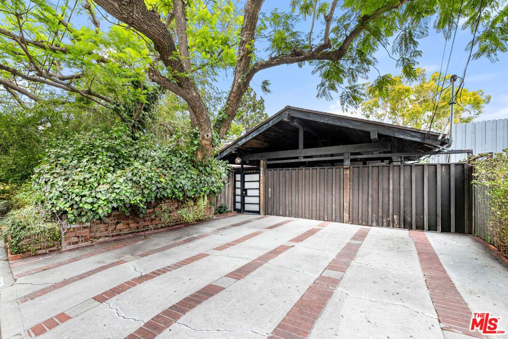 3147 Waverly Drive, Los Angeles, CA 90027