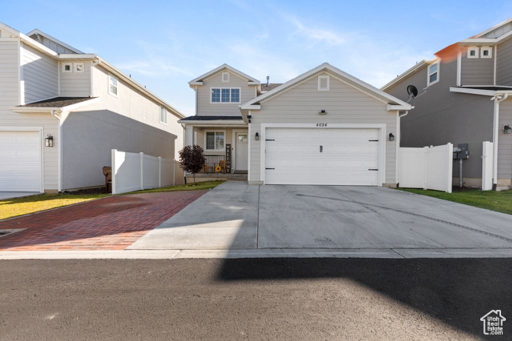 4694 E LAKE CORNER DR, Eagle Mountain, UT 84005