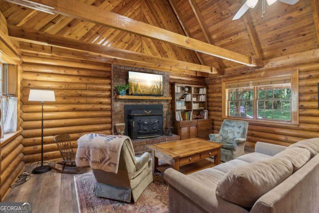 410 Whiskey Still Drive, Cleveland, GA 30528