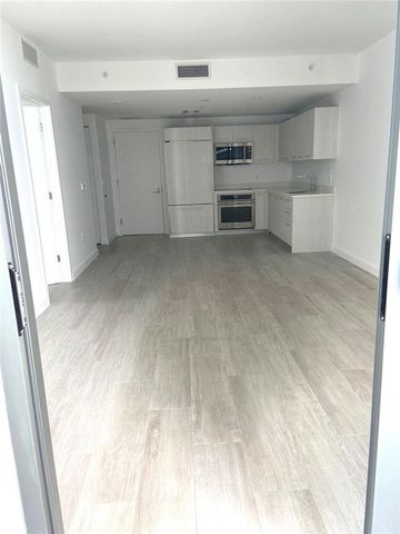 45 SW 9th Street 3707, Miami, FL 33130