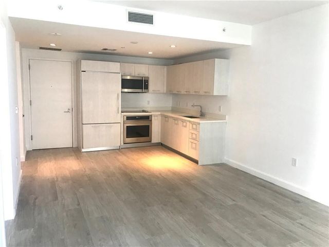 45 SW 9th Street 3707, Miami, FL 33130