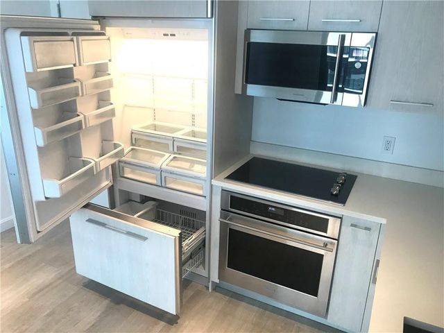45 SW 9th Street 3707, Miami, FL 33130