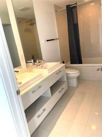 45 SW 9th Street 3707, Miami, FL 33130
