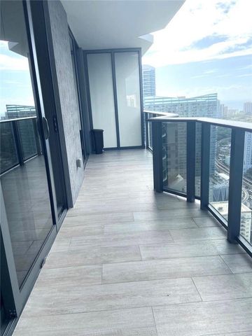 45 SW 9th Street 3707, Miami, FL 33130