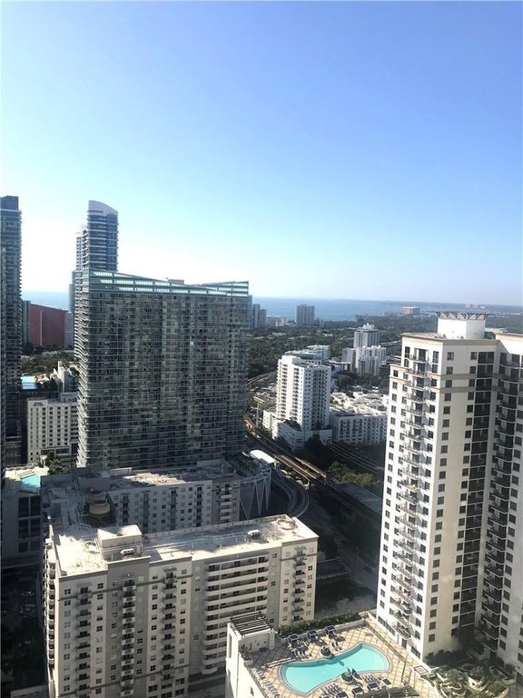 45 SW 9th Street 3707, Miami, FL 33130