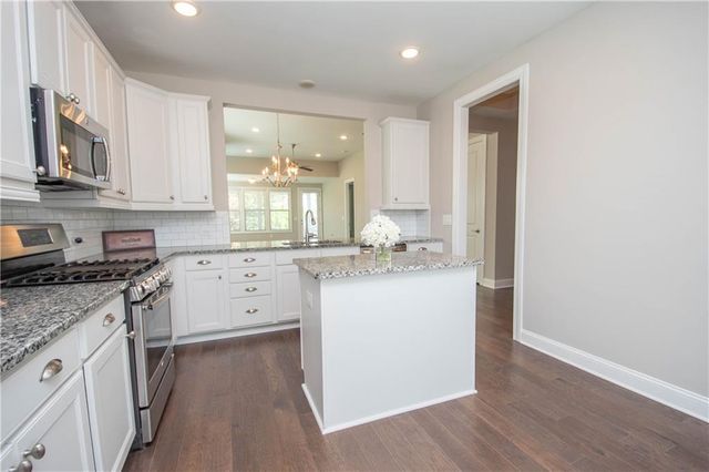 245 Spruce Pine Circle, Peachtree City, GA 30269