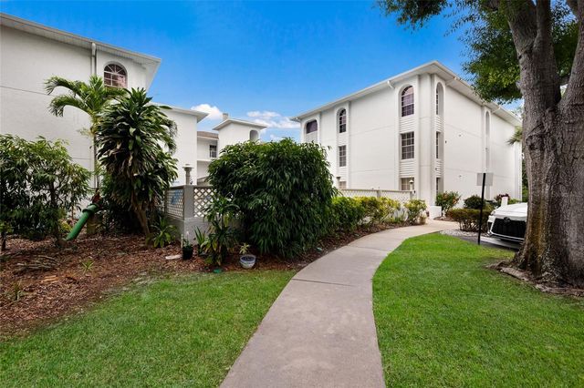 6304 POINTE WEST BOULEVARD A310, Bradenton, FL 34209