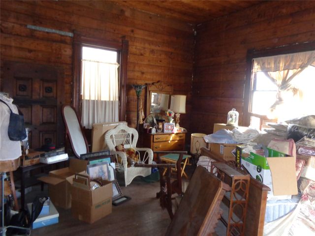 506 S 3rd Street, Grandview, TX 76050