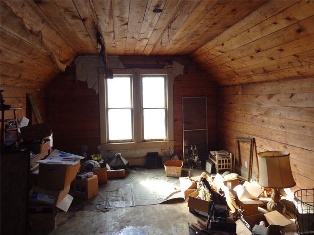 506 S 3rd Street, Grandview, TX 76050