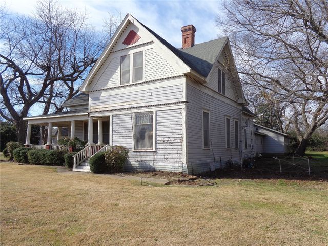 506 S 3rd Street, Grandview, TX 76050