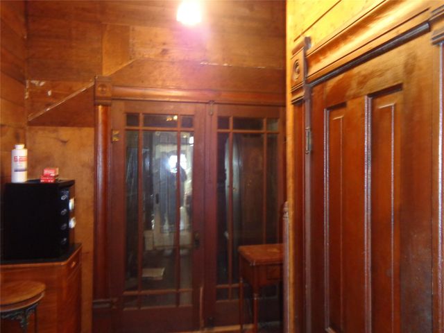 506 S 3rd Street, Grandview, TX 76050