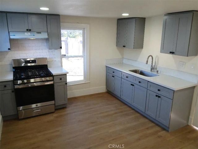 2111 Orange St, Highland, CA 92346