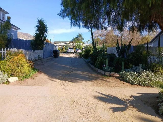 2111 Orange St, Highland, CA 92346