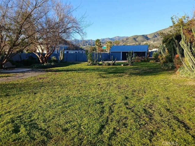 2111 Orange St, Highland, CA 92346