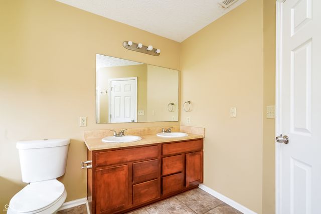 2146 Rosswood Boulevard, Indianapolis, IN 46229