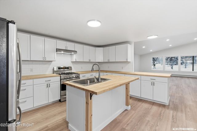 800 W 21st Avenue, Anchorage, AK 99503