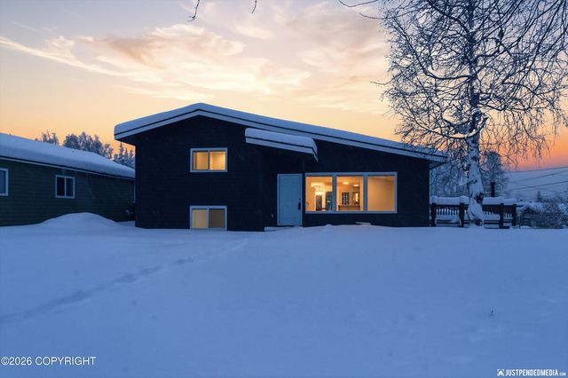 800 W 21st Avenue, Anchorage, AK 99503