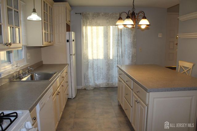 224 Westgate Drive, Edison, NJ 08820