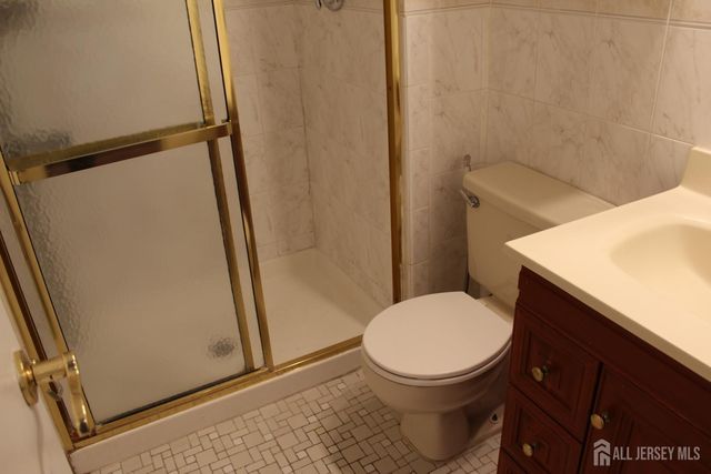 224 Westgate Drive, Edison, NJ 08820