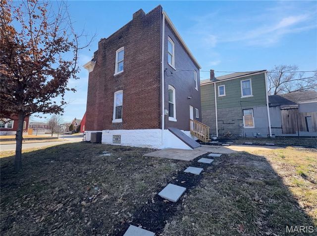 7101 Virginia Avenue, St Louis, MO 63111