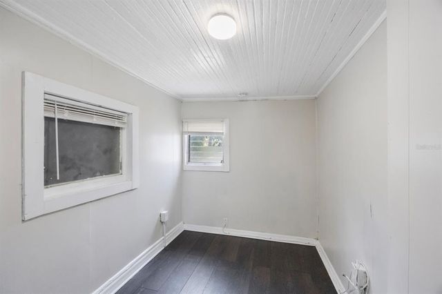 325 41ST STREET N, St Petersburg, FL 33713