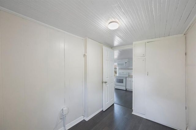 325 41ST STREET N, St Petersburg, FL 33713