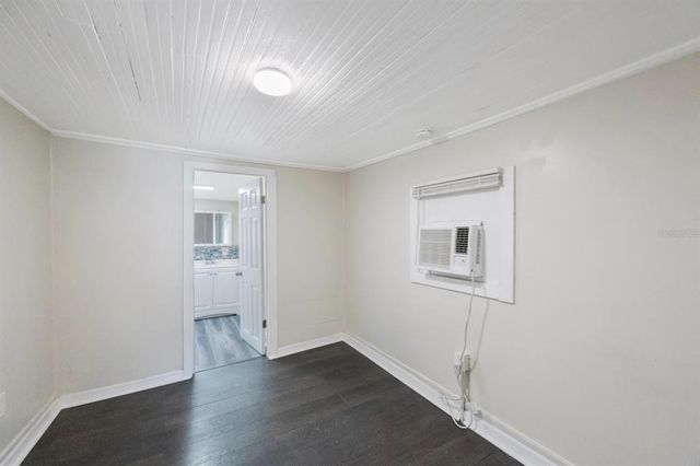 325 41ST STREET N, St Petersburg, FL 33713