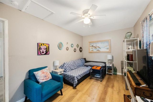 325 41ST STREET N, St Petersburg, FL 33713