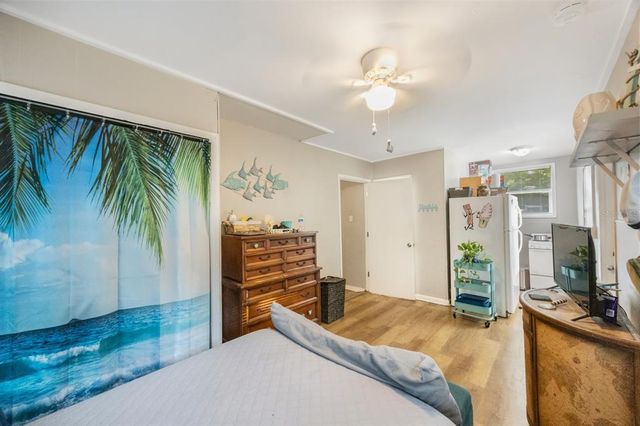 325 41ST STREET N, St Petersburg, FL 33713
