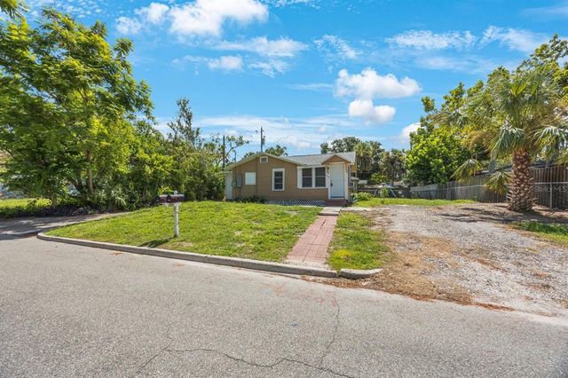 325 41ST STREET N, St Petersburg, FL 33713