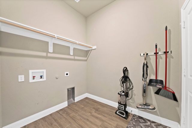 12713 Panther Creek Drive, Godley, TX 76044