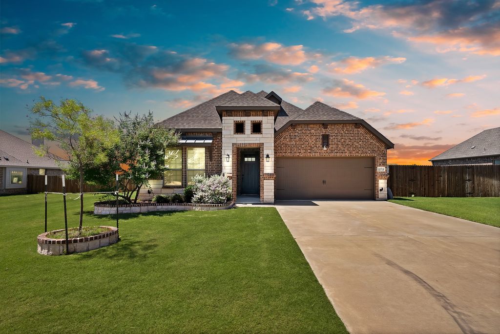 12713 Panther Creek Drive, Godley, TX 76044