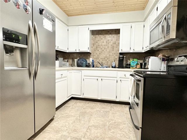 2611 Sportsman Road, Trenton, MO 64683