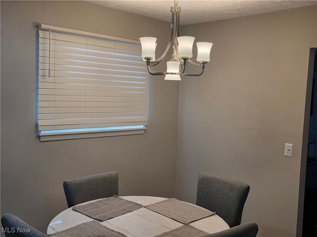 34577 W Point Drive, North Ridgeville, OH 44039